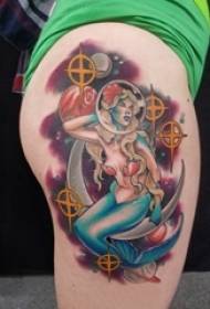 Tatuaggio modello sirena Tatuaggio modello sirena sulla coscia ragazza