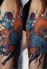Nuovo modello di tatuaggio volpe colorata per gambe