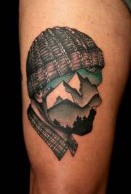 Pintura estilo chatarra coloreada mitad retrato mitad montaña tatuaje patrón