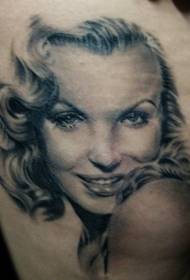 Realistiese swart en wit vroulike portret dy tatoeëermerk patroon