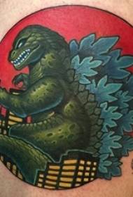 Маленький хлопчик татуювання динозавра кольоровий малюнок татуювання динозавра на стегні