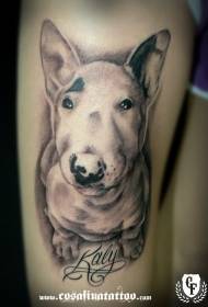 Grappige schattige hond en Engelse alfabet tattoo patroon