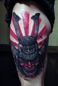 Modello di tatuaggi di maschera di samurai fantasia multicolore di cugliera