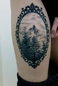 Бедро черно-бяла планинска гора пейзаж татуировка модел