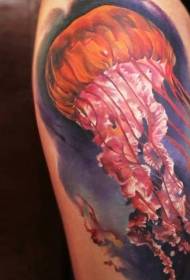 Kaki realistis warna tato jellyfish gedé gambar
