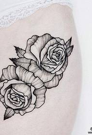 Cosce in Europa e in America con motivo a punto rosa con motivo a tatuaggio