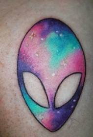 I cosci di i zitelli picciò un gradientu di stelle stelate in linee semplici linee di ritrattu di tatuaggi alieni