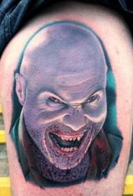 Imagens de tatuagem de personagem de horror sangrento de cor de perna