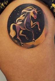 Намунаи tattoo unicorn ранги пой