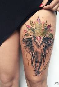 Бедра илюстрация цветен слон и растителна татуировка модел