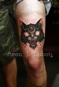 Ilustracija u stilu boje bedara fantasy cat maskica tetovaža uzorak