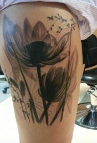 大腿黑白美麗的野花紋身圖案