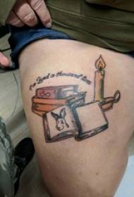 Libri di tatuaggi, ragazzi, cosce, candele e libri, immagini di tatuaggi