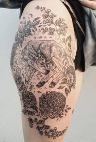 大腿美麗的黑白小腿菊花紋身圖案