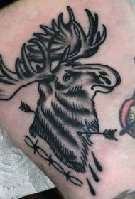 Old school black and white elk and arrow thigh tattoo pattern
