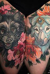 Cosce modello di tatuaggio sexy peonia testa di lupo scuola Europa e America