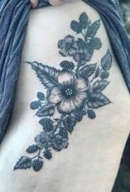 Tatuado malgranda floro knabino femuro supra flanko talio tatuaje malgranda floro tatuaje bildo