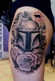 Udo czarno-szary żołnierz gwiezdnych wojen z wzorem tatuażu z kwiatami