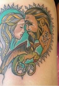 Old school színes hős portré szív alakú sárkány tetoválás mintával