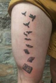 Boys djemtë në kofshë të zeza gjeometrike të thjeshta linjat siluetë të vogla të kafshëve dhe fotografitë e tatuazheve të librave