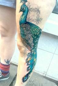 Ilustrasi kaki gaya warna-warni pola tato merak besar