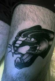 Wzór tatuażu czarna pantera uda