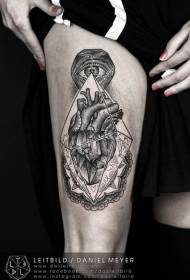 Stehno tajemné černé a bílé geometrické srdce oko tetování vzor