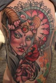 Donna di diavolo colorato coscia vecchia scuola con motivo tatuaggio uccello