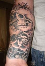 Bra mawon zo bwa tèt ak leve modèl tatoo