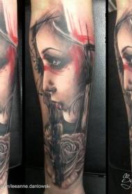 Braccio nuove donne colorate di stile con motivo a tatuaggio rosa