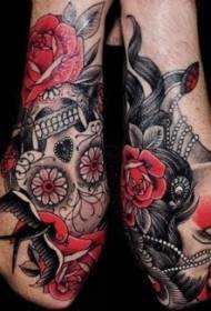 Arm rangi ya ajabu fuvu la sukari na muundo wa tattoo ya wanawake
