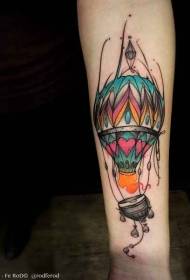 Braccio divertente modello di tatuaggio colorato mongolfiera