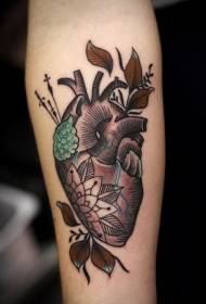 Pola tato daun hati berwarna lengan