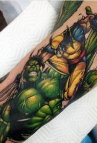 手臂彩色绿巨人超级英雄纹身图案