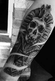Modello di tatuaggio teschio statua faraone nero stile pietra articolante