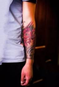 9 diseños de tatuajes tradicionales con un brazo pequeño