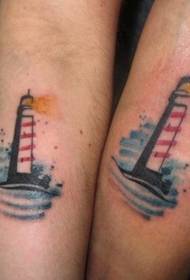 Braccio semplice modello di tatuaggio faro di colore fatto in casa