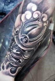 Gorgeous coloured angry warrior tattoo patroon with arms