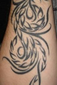 Brazo negro tribal fénix símbolo tatuaje patrón