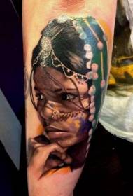 Braço cor mulher indiana retrato tatuagem padrão