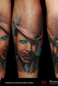 Caj npab tiag xim Merlin Manson portrait tattoo qauv
