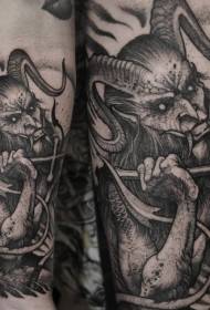 Gravējuma stila melnā kruasāna dēmona tetovējums