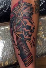 Braccio antico colorato modello indiano ascia tatuaggio