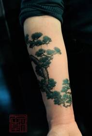braccio elegante bellissimo modello di tatuaggio ad albero