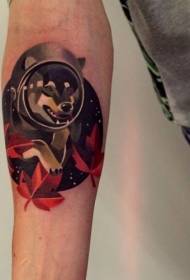 手臂顏色簡單的狼宇航員紋身圖案