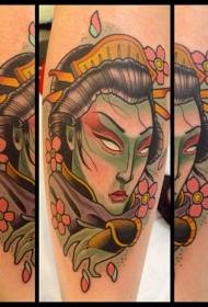 Retrat asiàtic tradicional colorit de dona amb motius florals de tatuatge