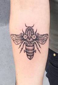 patró de tatuatge d’abella mecànica de braç negre