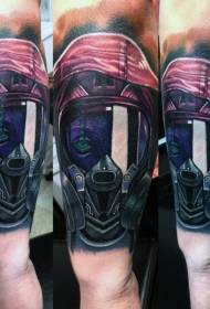 Tatuaggio colorato femminile maschera in braccio stile tradizionale moderno