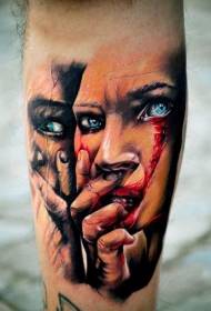 Potret wanita kanthi maneka warna gaya nganggo tato luh sing berdarah