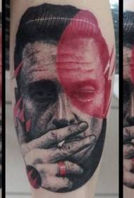 Незвичайний кольоровий татуювання портрет людини для паління